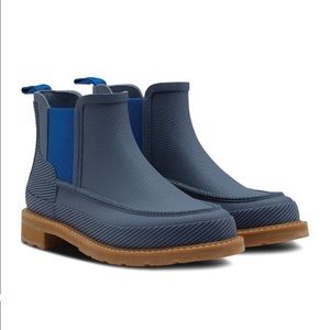 Mens blue Hunter Chelsea rain boots